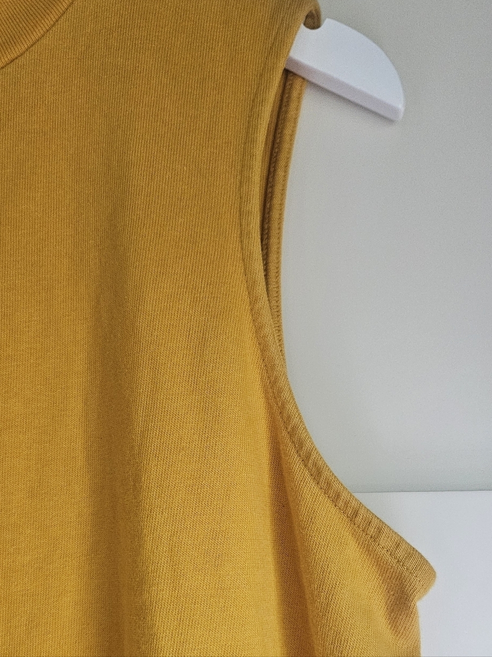 GAP Mustard Yellow Women's Tank Top Sx Xlarge - Picture 4 of 5